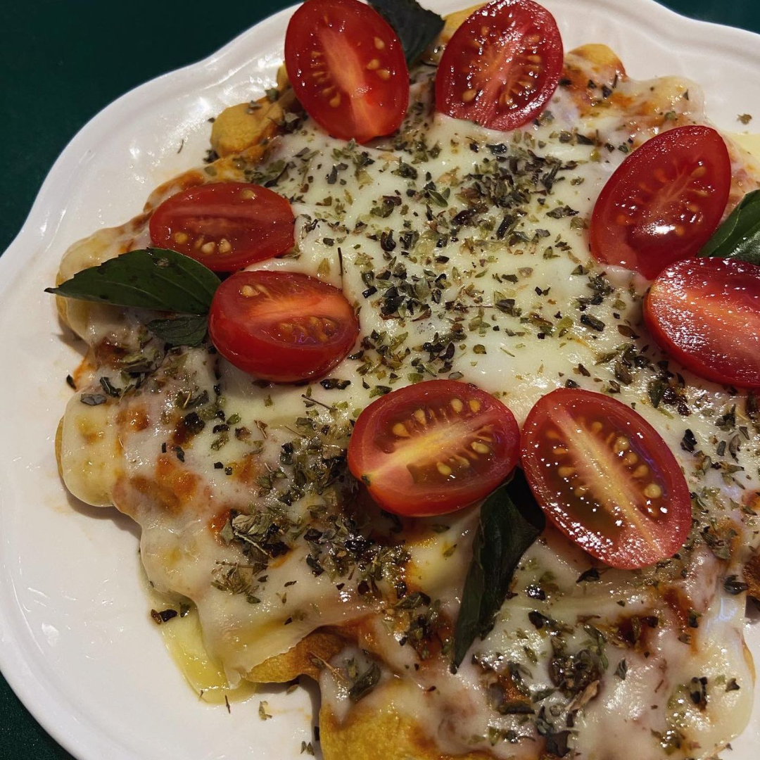 Pizza fit a base de waffle de nutri Soup de frango com legumes