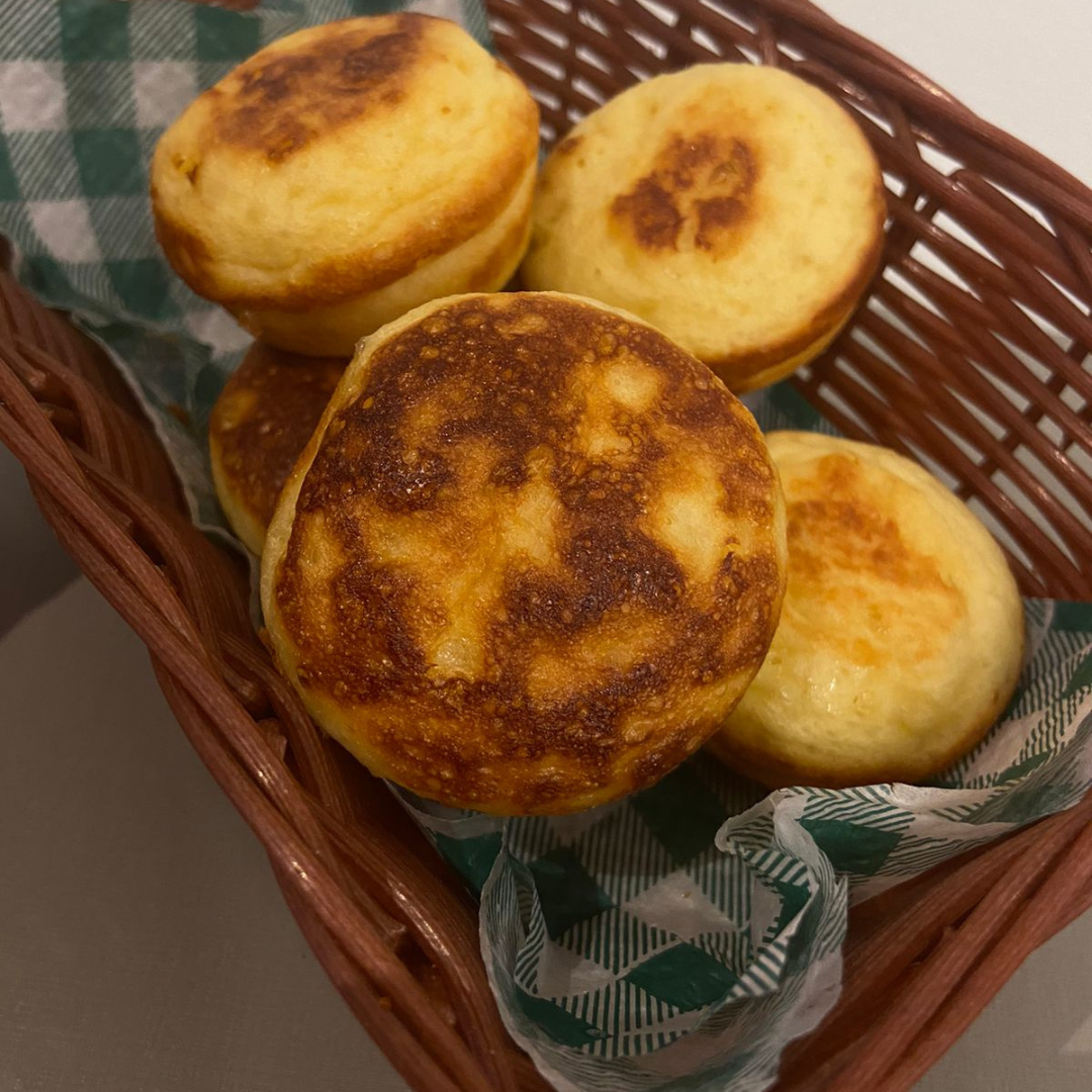 Pãozinho de queijo  a base de NutreV, .